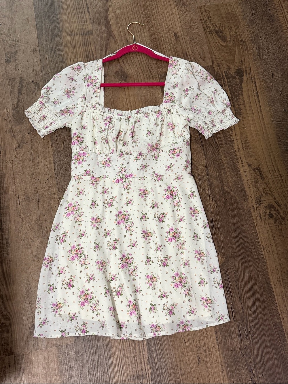 miami NWOT White Floral Square-Neck Mini Dress with Pink Accents